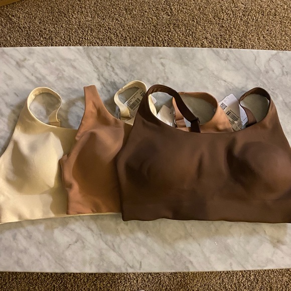 NWT Lululemon In Alignment Sports Bra Light Support C/D Cup Bundle (3 Bras) - Picture 3 of 8